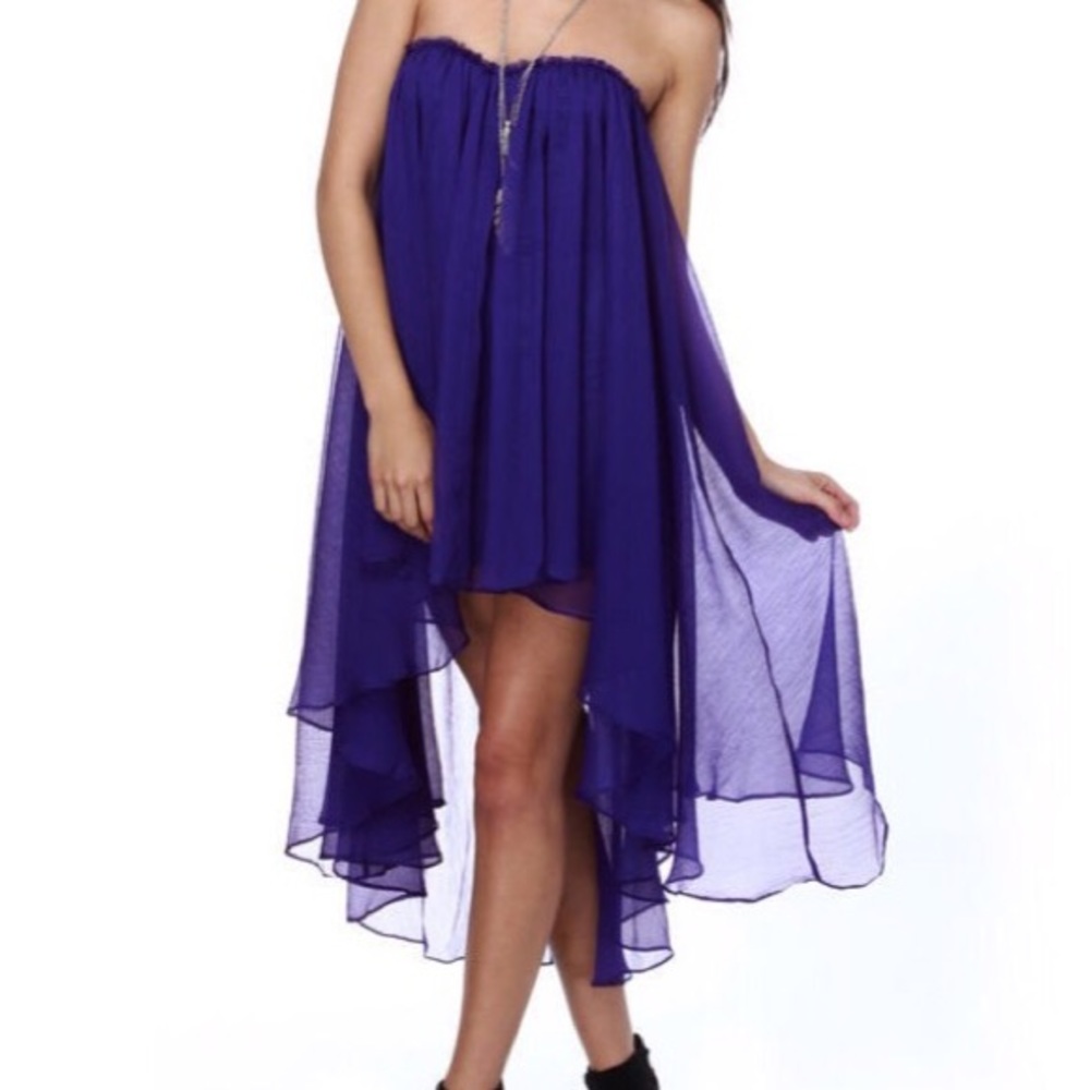Blaque Label High-Low Chiffon Dress!